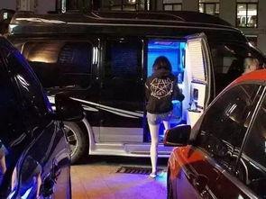 当明星有房有车,有房有车的璀璨人生