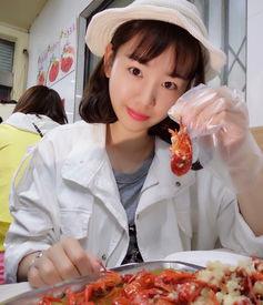 丹阳网红冷冰冰简介,揭秘网络红人的魅力与影响力