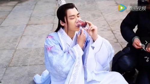 明星怎么演呕吐戏